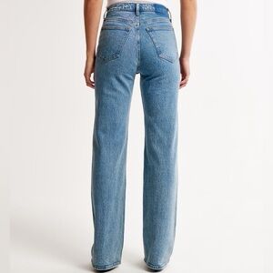 Abercrombie & Fitch The 90’s Relaxed Jean High Rise Curve Love 26 SHORT